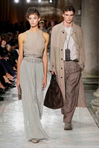 Giorgio Armani, verão 2026 - Foto: Reprodução/Vogue Runway