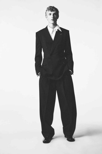 Givenchy, verão 2027 - Foto: Divulgação