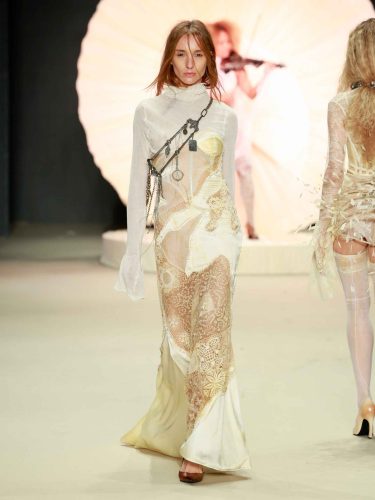 Helô Rocha, RioFW 2026 - Foto: Agência Fotosite/Divulgação