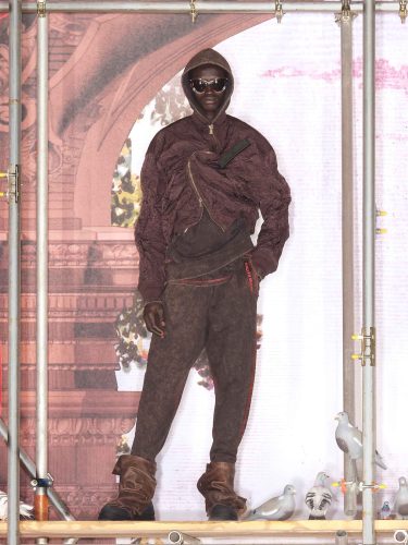 H&M e Glenn Martens: collab - Foto: Divulgação