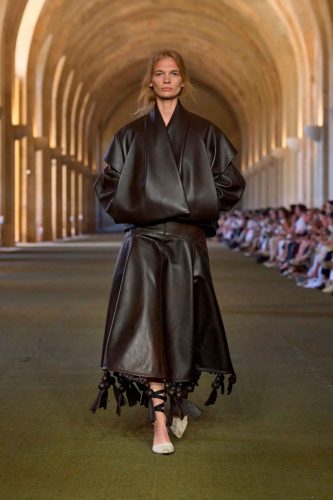 Jacquemus, verão 2026 - Foto: Reprodução/Vogue Runway
