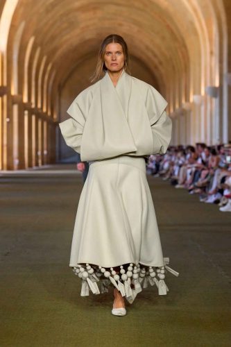 Jacquemus, verão 2026 - Foto: Reprodução/Vogue Runway