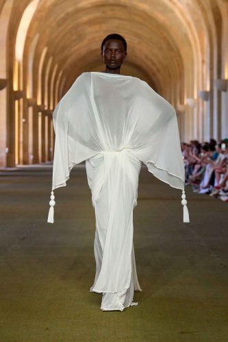 Jacquemus, verão 2026 - Foto: Reprodução/Vogue Runway