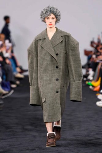 JW Anderson, inverno 2024 - Foto: Reprodução/WWD