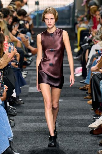 JW Anderson, verão 2025 - Foto: Divulgação