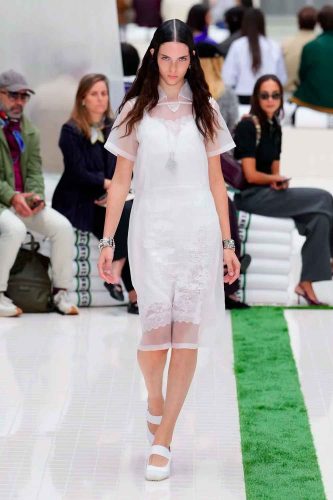 Lacoste, verão 2026 - Foto: Reprodução/Vogue Runway