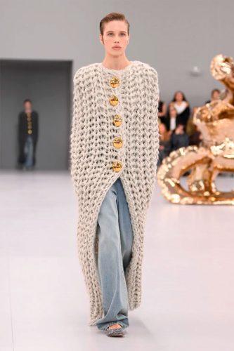 Loewe, verão 2024 - Foto: Reprodução/WWD