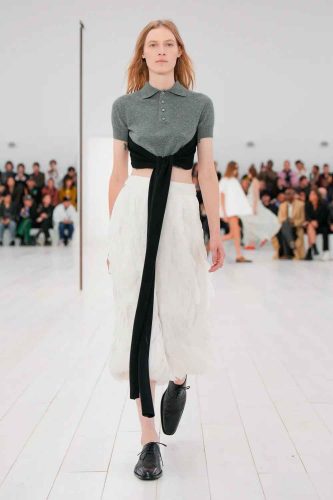 Loewe, verão 2025 - Foto: Reprodução/Vogue Runway