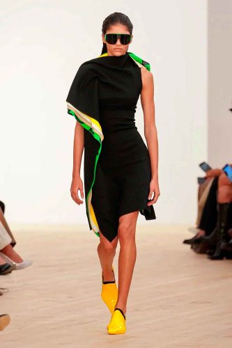 Loewe, verão 2026 - Foto: Reprodução/Vogue Runway