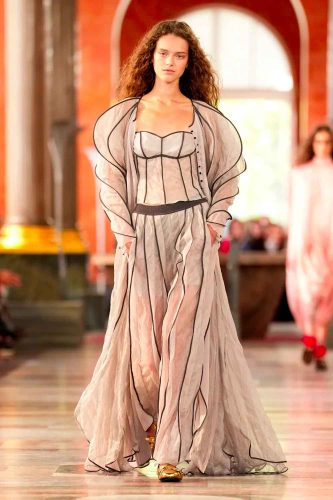 Louis Vuitton, verão 2026 - Foto: Reprodução/Vogue Runway