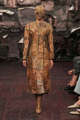 Maison Margiela, alta-costura, inverno 2025 - Foto: Reprodução/Vogue Runway