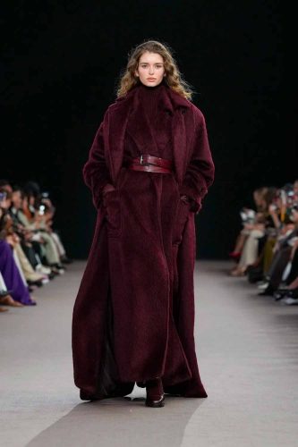 Max Mara, inverno 2025 - Foto: Reprodução/Vogue Runway