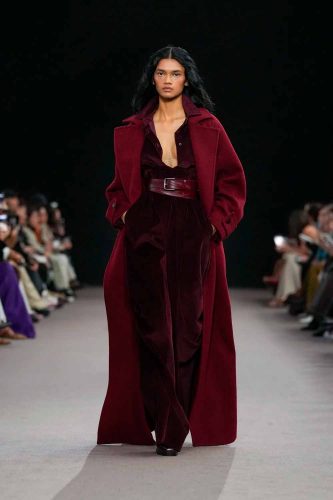 Max Mara, inverno 2025 - Foto: Reprodução/Vogue Runway