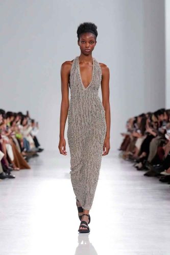 Max Mara, verão 2026 - Foto: Reprodução/Vogue Runway