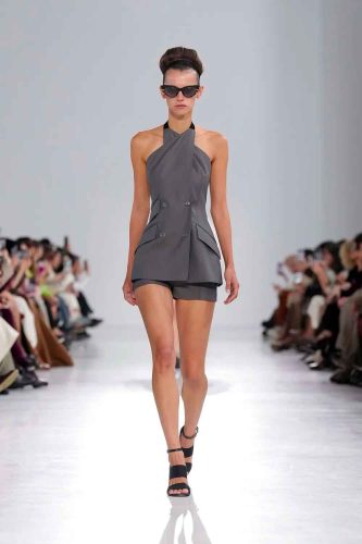 Max Mara, verão 2026 - Foto: Reprodução/Vogue Runway