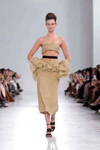 Max Mara, verão 2026 - Foto: Reprodução/Vogue Runway