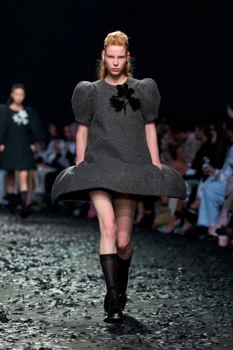 Moschino, inverno 2025 - Foto: Reprodução/Vogue Runway