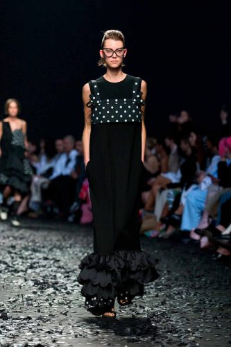 Moschino, inverno 2025 - Foto: Reprodução/Vogue Runway