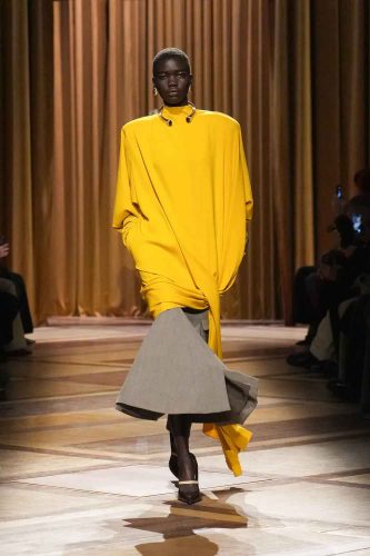 Mugler, inverno 2026 - Foto: Reprodução/Vogue Runway