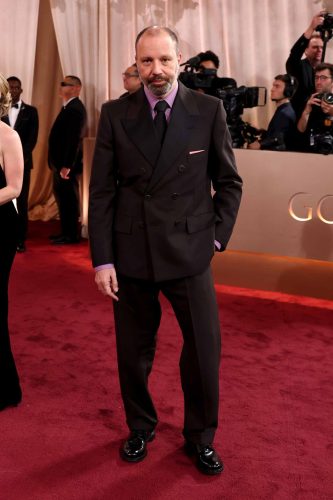 Yorgos Lanthimos veste Prada - Foto: Divulgação