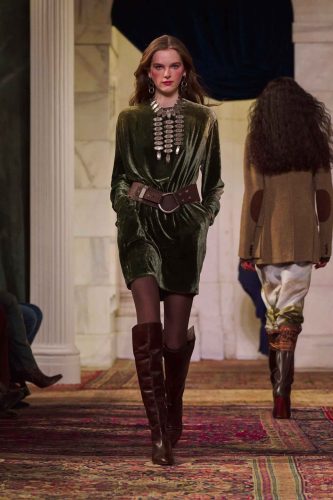 Ralph Lauren, inverno 2026 - Foto: Reprodução/Vogue Runway