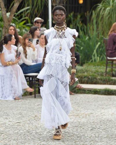 Riachuelo e Helô Rocha: collab - Foto: Agência Fotosite
