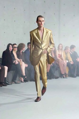 Saint Laurent, verão 2027 - Foto: Reprodução/Vogue Runway