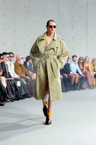 Saint Laurent, verão 2027 - Foto: Reprodução/Vogue Runway