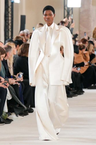 Schiaparelli, alta-costura verão 2024 - Foto: Reprodução/Vogue Runway