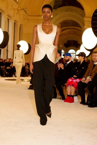 Schiaparelli, alta-costura de verão 2025 - Foto: Divulgação