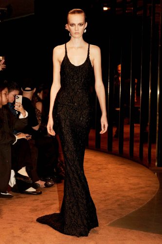 Schiaparelli, inverno 2025 – Foto: Reprodução/Vogue Runway