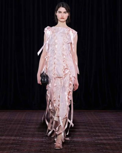 Simone Rocha, inverno 2025 - Foto: Divulgação
