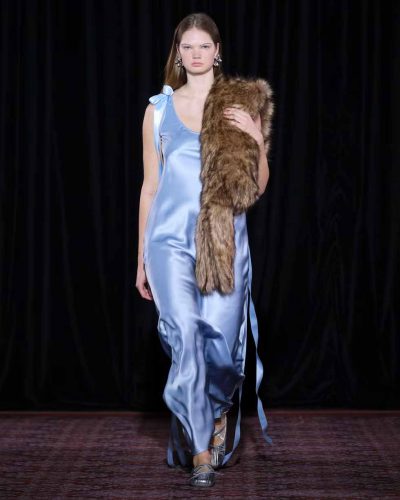 Simone Rocha, inverno 2025 - Foto: Divulgação