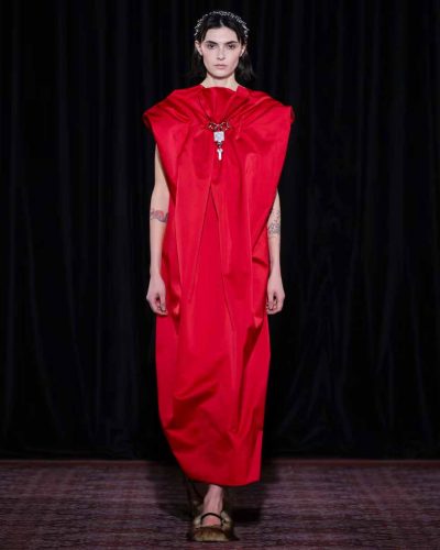 Simone Rocha, inverno 2025 - Foto: Divulgação