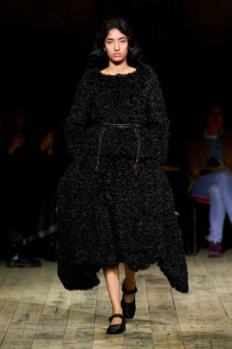 Simone Rocha, inverno 2026 - Foto: Reprodução/Vogue Runway
