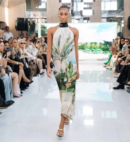 Sinesia Karol: coleção "Orquídea" - Foto: Divulgação