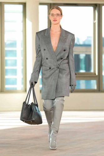 Stella McCartney, inverno 2025 - Foto: Reprodução/Vogue Runway