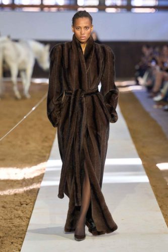 Stella McCartney, inverno 2026 - Foto: Reprodução/Vogue Runway