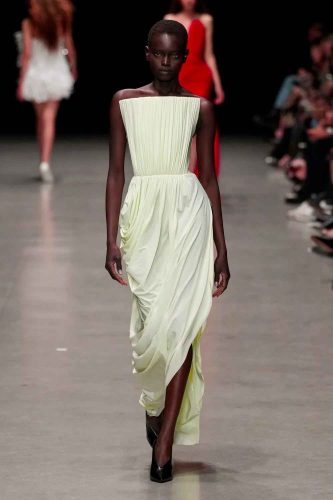 Stella McCartney, verão 2026 - Foto: Reprodução/Vogue Runway