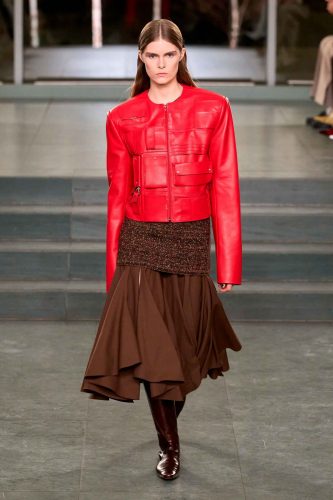 Tory Burch, inverno 2025 - Foto: Reprodução/Vogue Runway