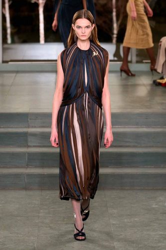 Tory Burch, inverno 2025 - Foto: Reprodução/Vogue Runway
