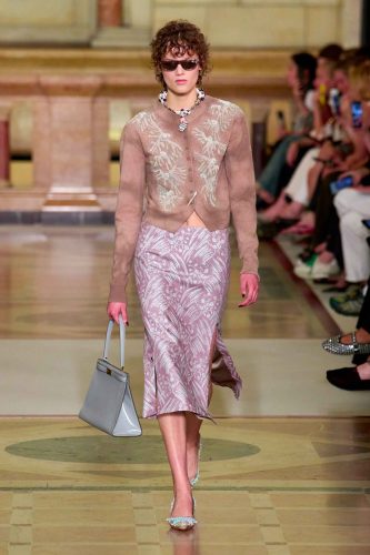 Tory Burch, verão 2026 - Foto: Reprodução/Vogue Runway