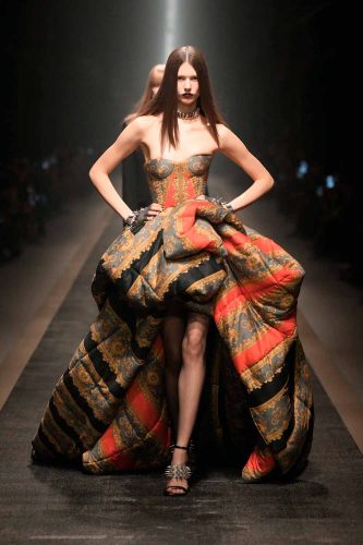 Versace, inverno 2025 - Foto: Reprodução/Vogue Runway
