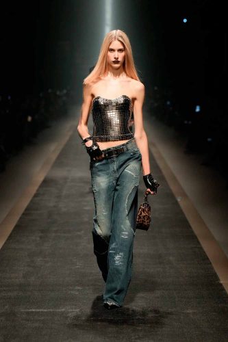 Versace, inverno 2025 - Foto: Reprodução/Vogue Runway