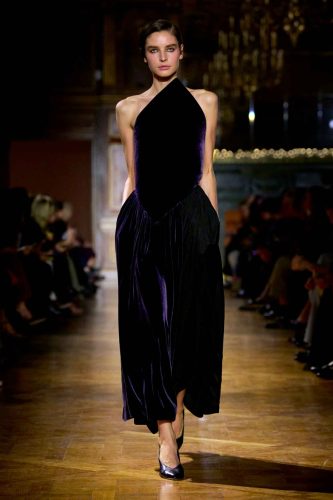 Victoria Beckham, inverno 2026 - Foto: Reprodução/Vogue Runway