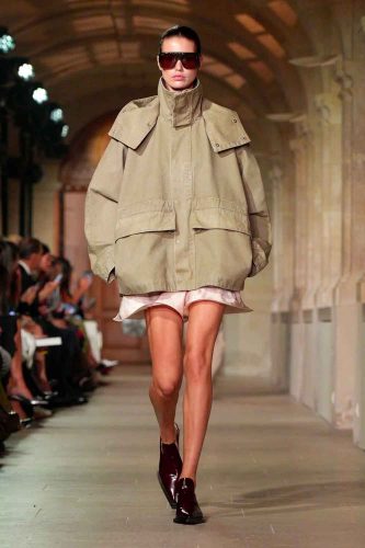 Victoria Beckham, verão 2026 - Foto: Reprodução/Vogue Runway
