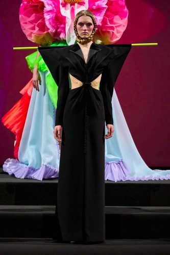 Viktor & Rolf alta-costura, verão 2026 - Foto: Reprodução/Vogue Runway