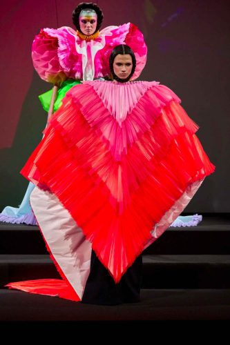 Viktor & Rolf alta-costura, verão 2026 - Foto: Reprodução/Vogue Runway