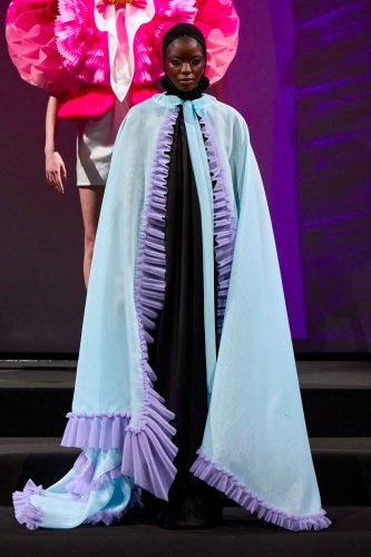 Viktor & Rolf alta-costura, verão 2026 - Foto: Reprodução/Vogue Runway