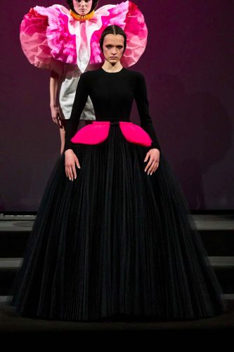 Viktor & Rolf alta-costura, verão 2026 - Foto: Reprodução/Vogue Runway